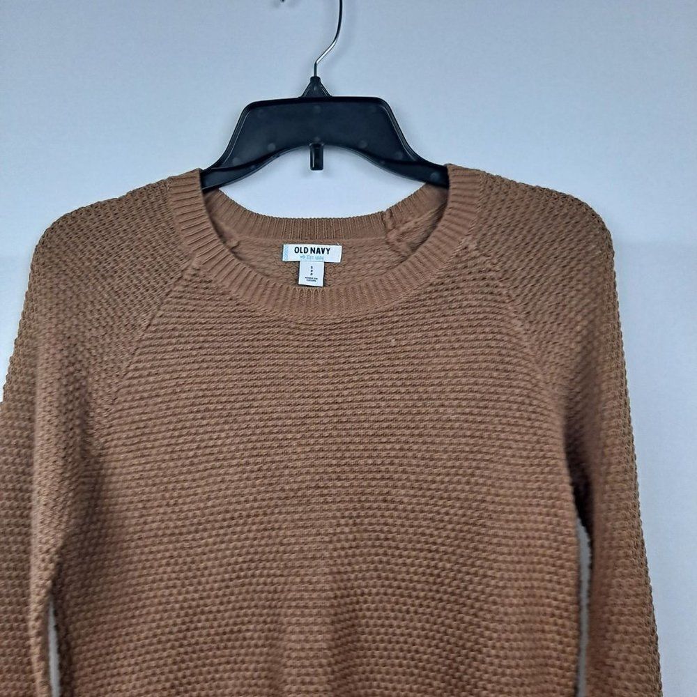 Old Navy Ladies Pullover sweater  NWOT‎